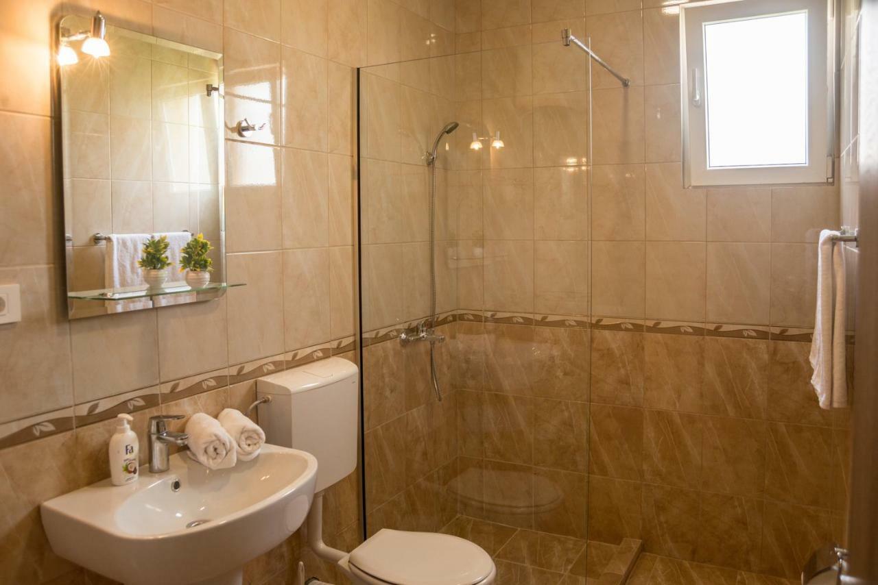 Apartments Sunrise Herceg Novi Exterior photo
